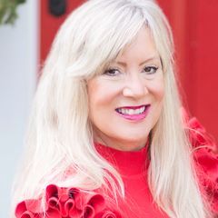 Laura Hollister - eXp Realty of California, Inc.